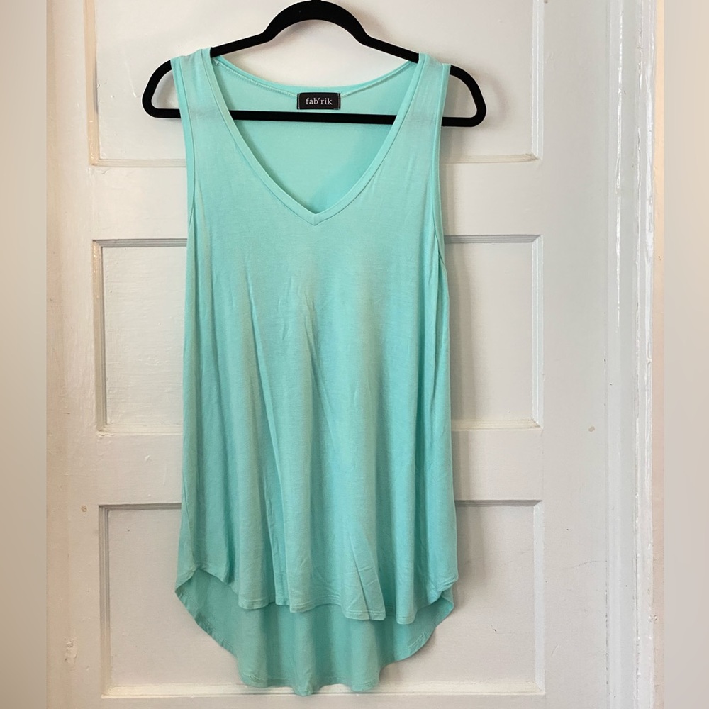V-Neck Pale Turquoise Tank Tunic Length High Low Hem Size Medium